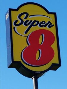 super-8-web